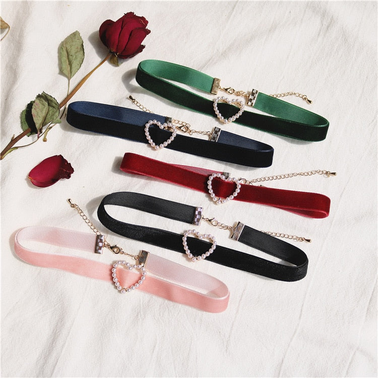 Vintage Pearl Velvet Chokers Necklaces for Women Girls Cute Retro Geometric Heart Collar Necklace Jewelry  Gift