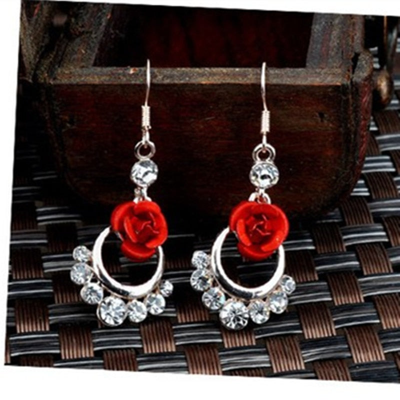 Vintage Red Rose Earrings Rose Gold Color Crystal Rhinestone Pearl Butterfly Flower Stud Earrings Women Gifts Wedding Jewelry