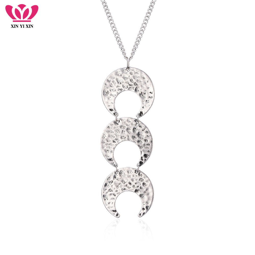 Vintage Women Necklaces Pendants 3 Moons Shape Antique Silver Long Chain Necklace Alloy Boho Pendant Statement Necklace