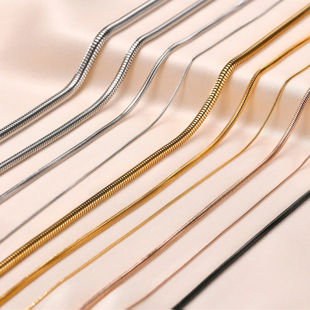 Vnox Round Snake Chain Necklaces for Women, Chic Stainles Steel Snake Links Choker, Gold Color Metal Minimalist Boho Neck Collar