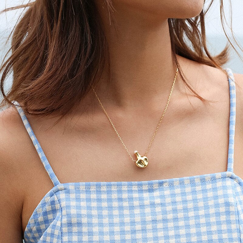 WTLTC Modern Metal Small Handle Shaped Necklaces Retro Statement Kettle Necklace Cubic Zironia Charms Necklaces Chokers 2021 New