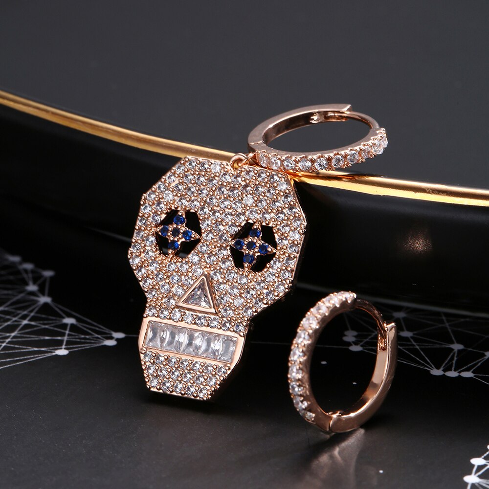 White Blue CZ Zircon Pave Skull Creole Hinged Hoop Earrings For Woman Individual Halloween Vintage Asymmetric Earring Jewelry