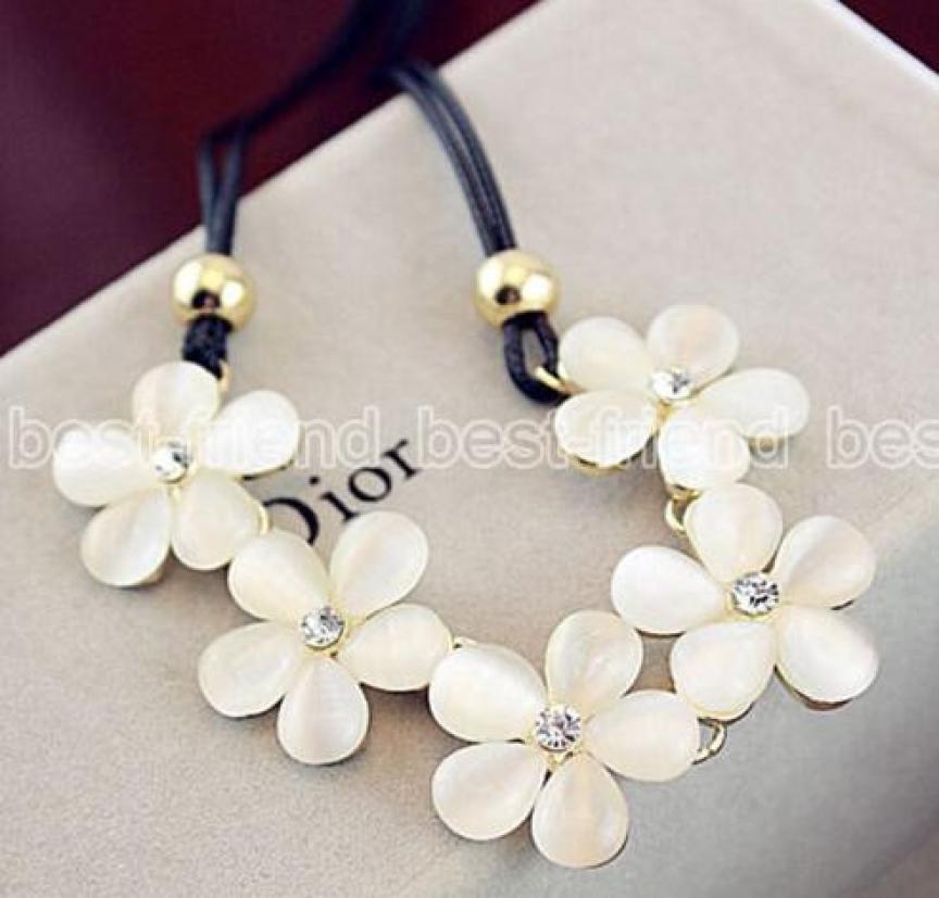 Women Fashion Crystal Flower Charm Choker Chunky Statement Bib Chain Necklace Girl Wedding Women