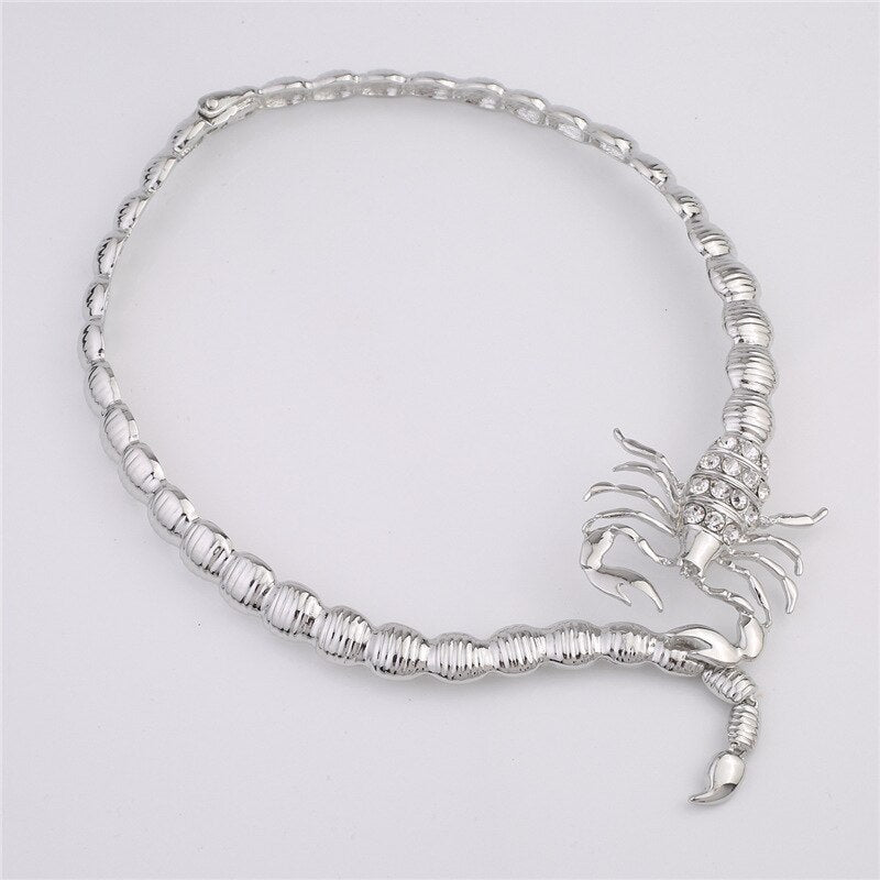 Women's Personality Alloy Diamond-studded Scorpion Collar