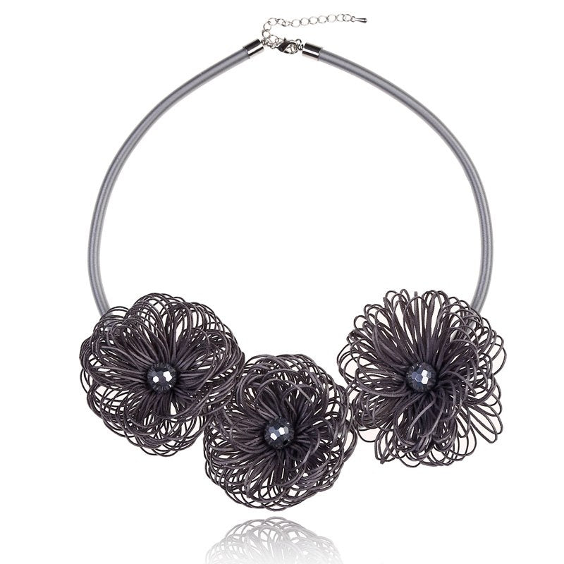 2020 New Handmade Simple Flowers Seaweed Statement Choker Necklace Leather Wedding Jewelry Pendants Accessories N750