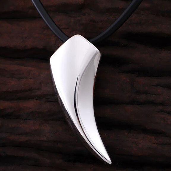 2 Pcs/Lot Titanium Steel White Silver Black Teeth Zi Alloy Black Siler Wolf Tooth Male Necklace For Men Fashion Jewelry