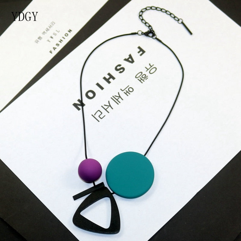 YDGY Personality Wood Geometry Top-Grade Short Accessory Necklace Woman V-Shaped Clavicle Chain Sweater Wholes