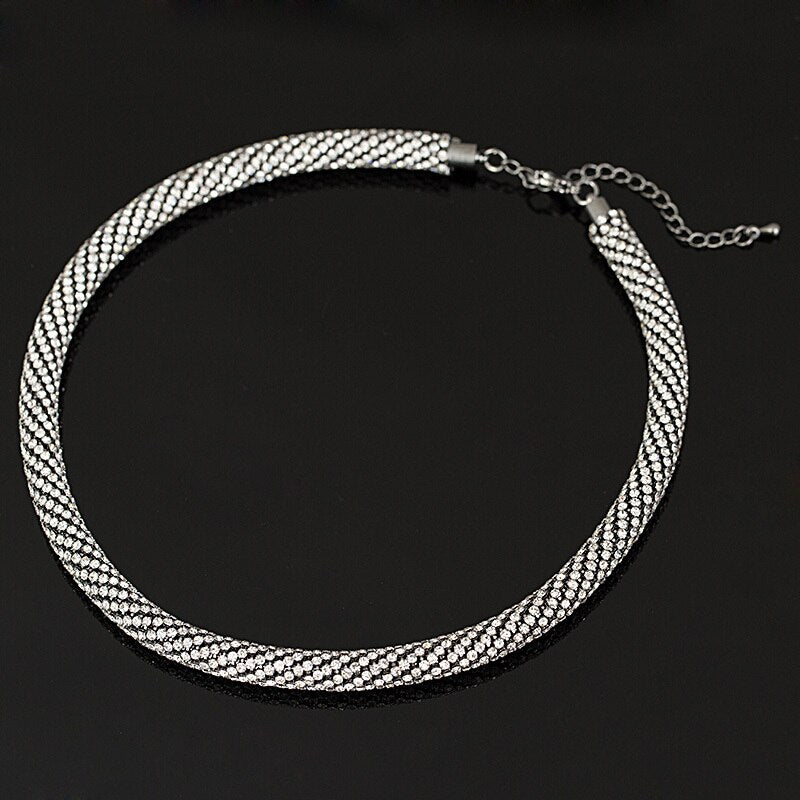 YFJEWE TOP Creative Women Necklace Jewelry Gold Color Statement twining Necklace For Women Party Wedding #N010