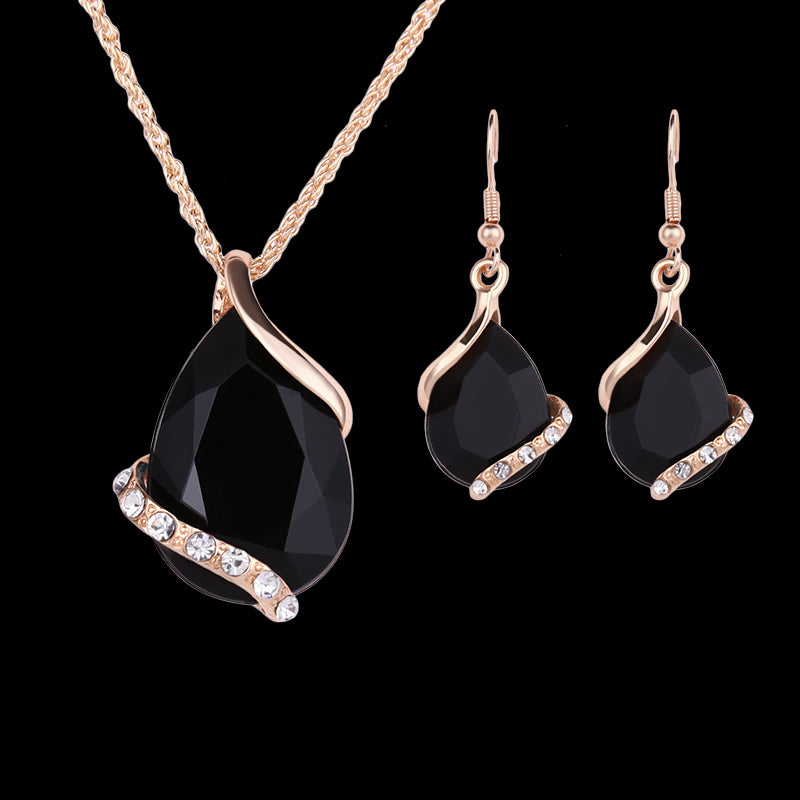 Fashion Wedding Bridal Women Jewelry Teardrop Necklace Gold-color Costume Accessories Crystal Dangle Pendant Necklaces