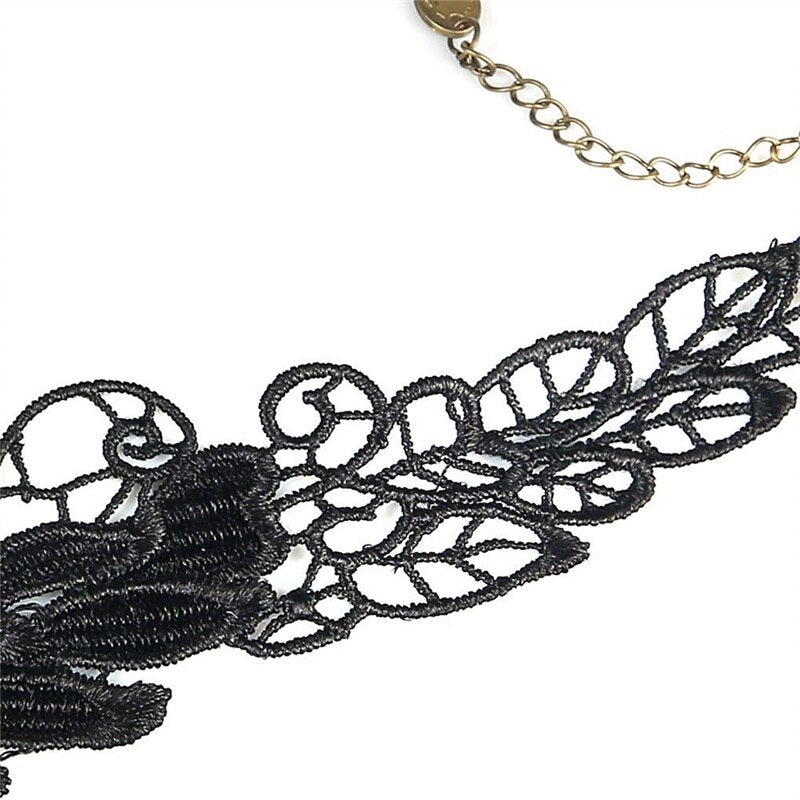 YiYaoFa Women Elegant Vintage Princess Black Lace Gothic Necklace Victorian Lolita Choker Pendant Vampire Chain Y191