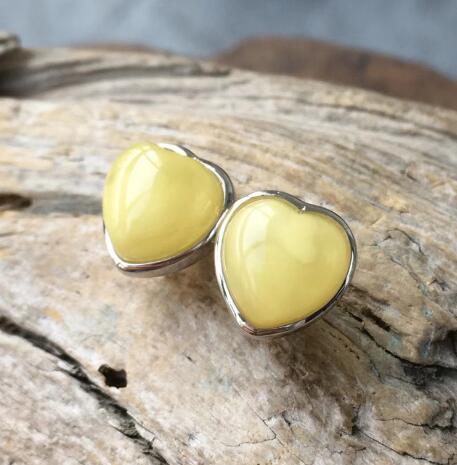 5 Colors New Natural Amber Earrings Small Heart Stud Earrings Romantic Women Trendy Lover Baltic Amber Jewelry Wholesale