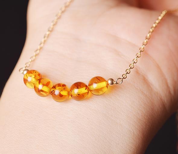 Baltic Natural Amber Necklace diy Simple Styles Vintage Amber Jewelry Chic Clavicle Chain Tiny Women's Necklace Wholesale