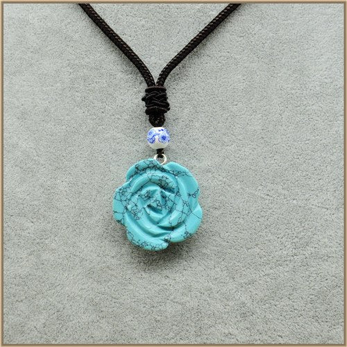 Collares colgantes 2020 new arrival in jewelry 33mm Natrual Rose Quartz Pendant Necklaces Women Flower Plant pendant Flor