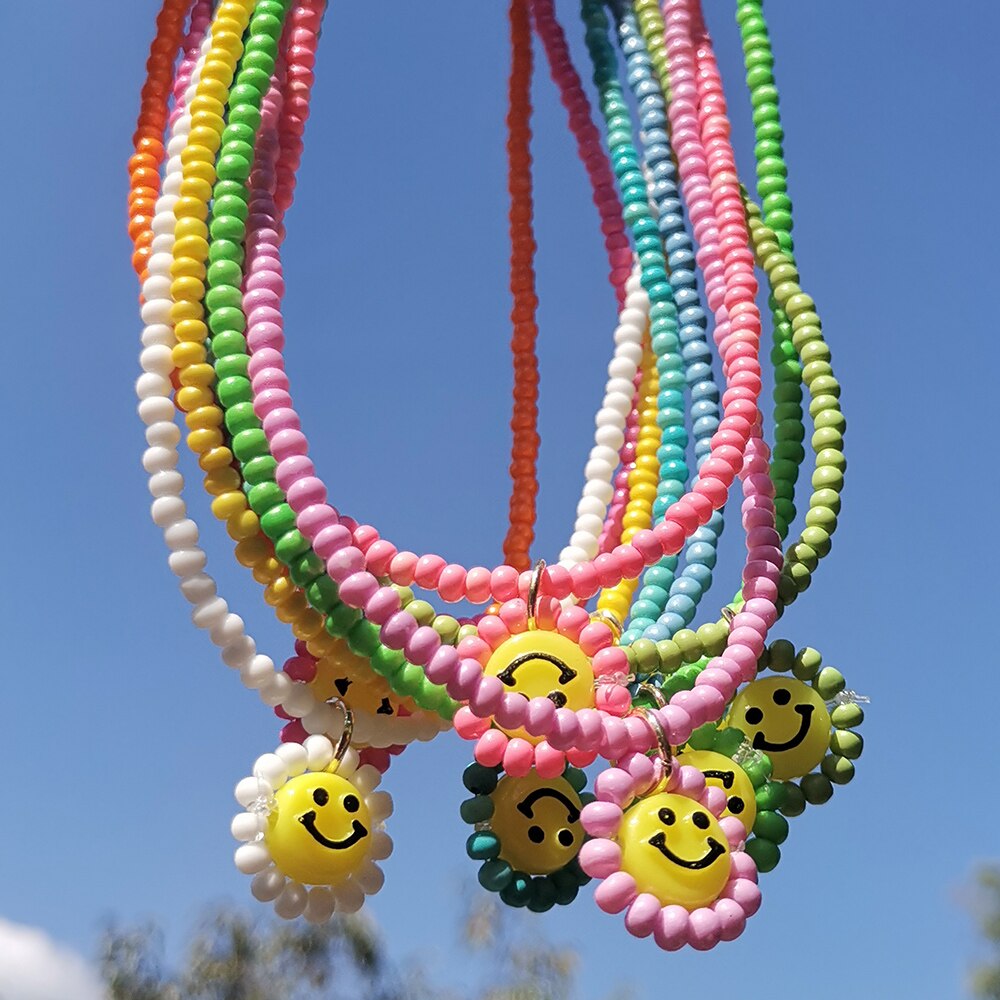 ZX Trendy Handmade Colorful Beaded Chain Choker Necklace Cute Similey Face Pendant Necklace  Jewelry Women Accessories