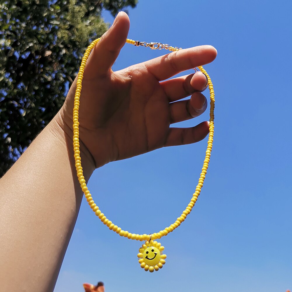 ZX Trendy Handmade Colorful Beaded Chain Choker Necklace Cute Similey Face Pendant Necklace  Jewelry Women Accessories