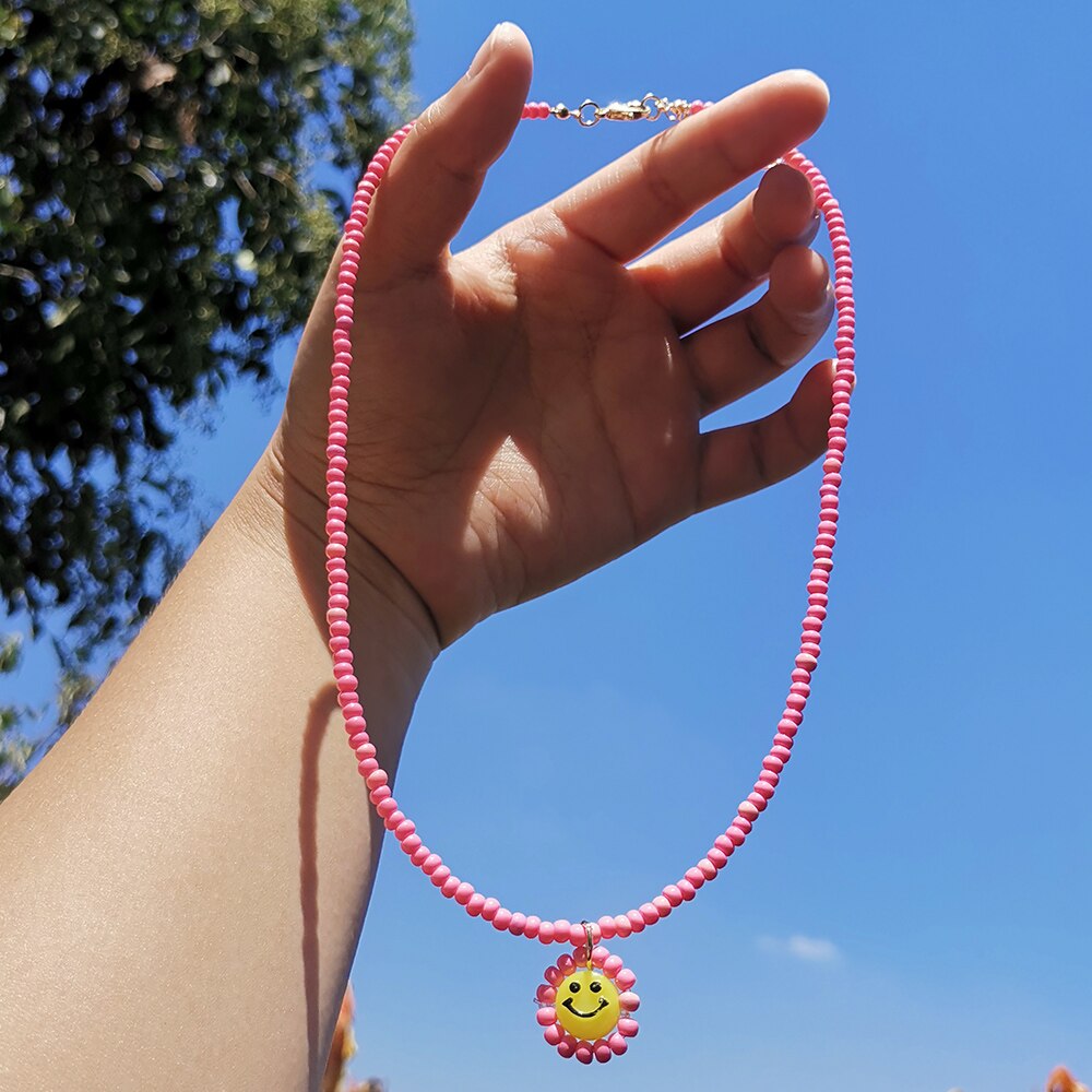 ZX Trendy Handmade Colorful Beaded Chain Choker Necklace Cute Similey Face Pendant Necklace  Jewelry Women Accessories