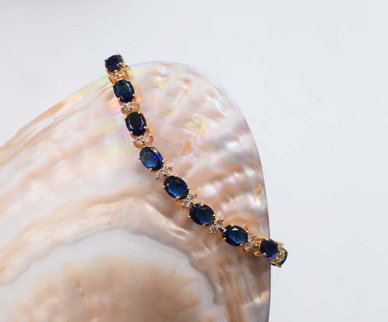 blue quartz bracelet 8inch   beads nature