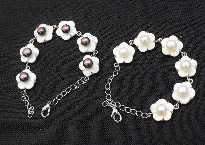 pearl and shell white/black flower bracelet 7.5inch   beads nature