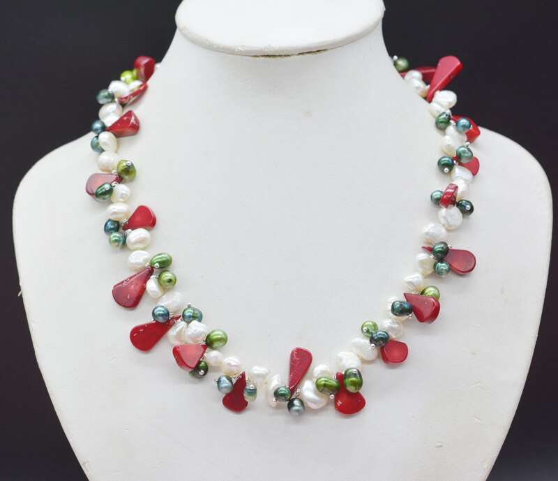 sweet. romantic  . Hawaiian style. Classic natural pearl coral necklace 18"